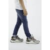 43651-onmodel-total-2000-9dbb4710