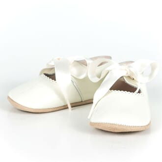 Deluxe Offwhite med sløyfe - Pom Pom